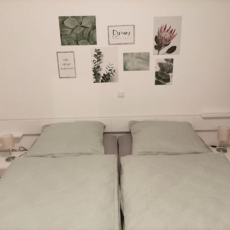 Grosse Ferienwohnung Am Waldrand Шёнау Экстерьер фото